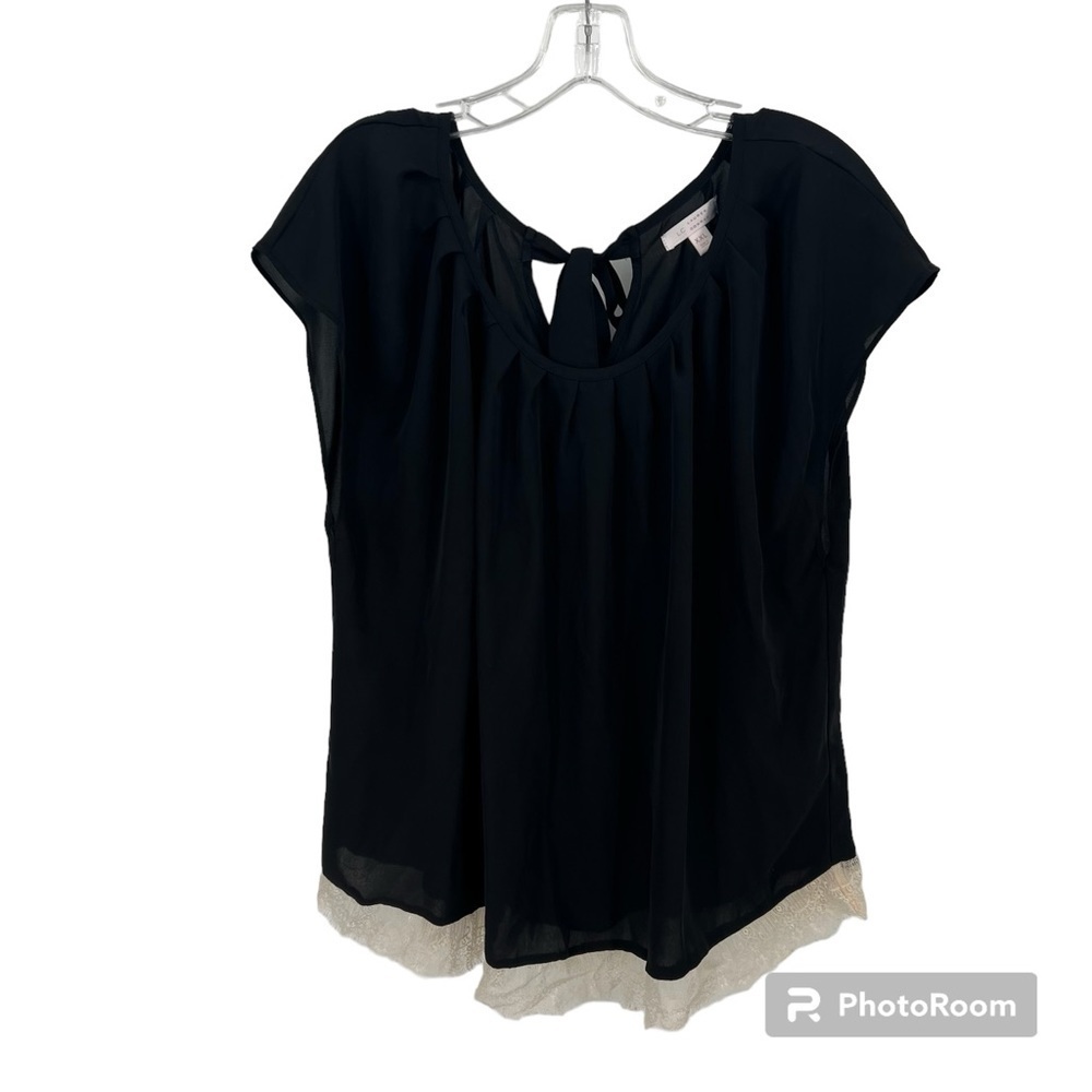 Lauren Conrad Black Pleated Front White Lace Hem Top Size XXL